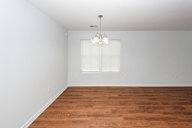 Building Photo - 2 Bedroom, 2 Bathroom Duplex - Moncks Corner