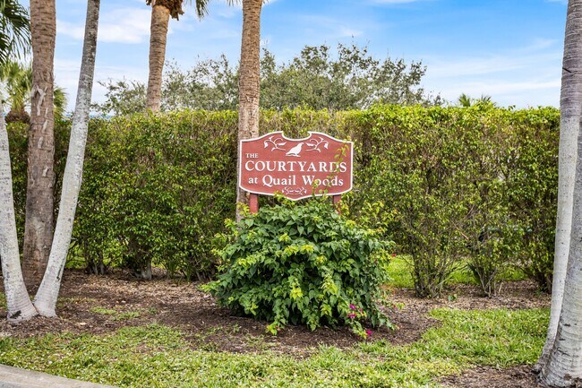 Building Photo - ** COURTYARDS AT QUAIL WOODS ** 2 BED + DEN / 2 BATH - TOWNHOME - NORTH NAPLES - ANNUAL RENTAL
