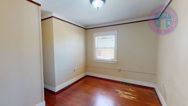 Building Photo - 5329 N Willamette Blvd