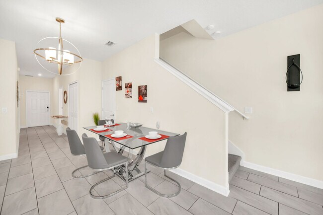 Building Photo - 8992 Stinger Dr