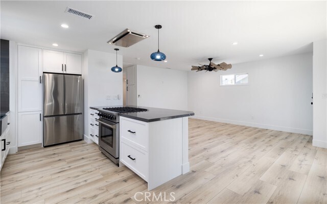 Building Photo - 284 Camellia Ln