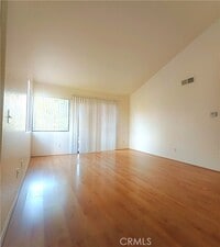 Building Photo - 22852 Hilton Head Dr