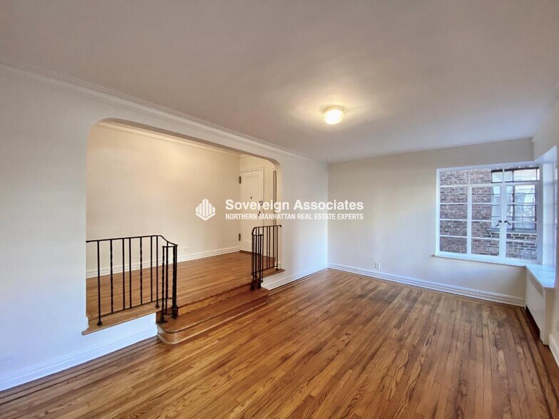 Building Photo - 135 W 225th St