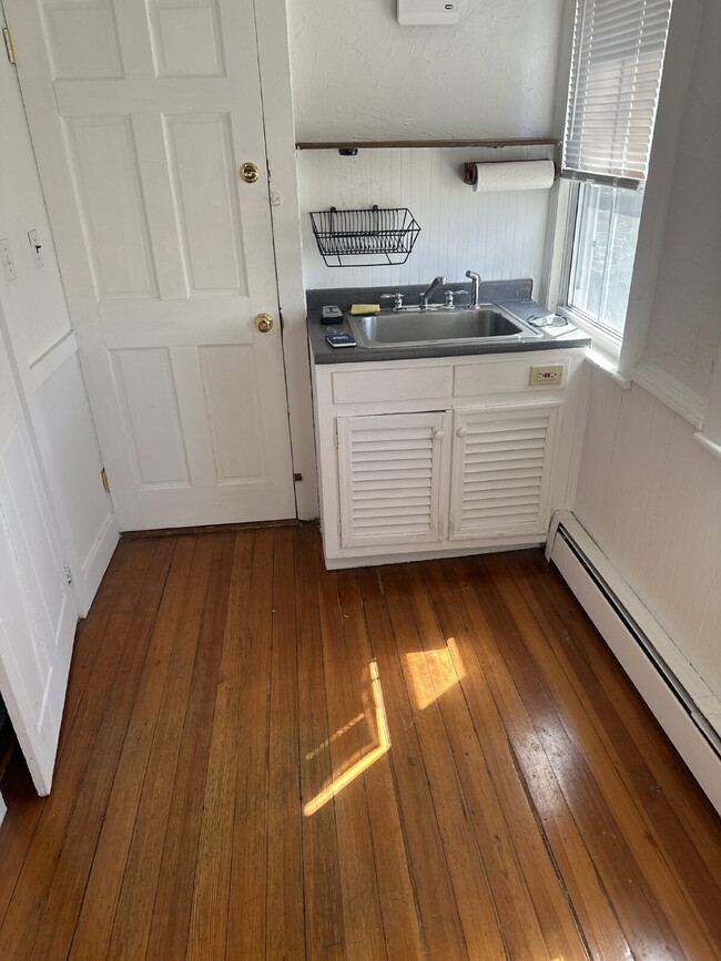 Building Photo - 1 Bedroom, 1 Bathroom apartment in Histori...