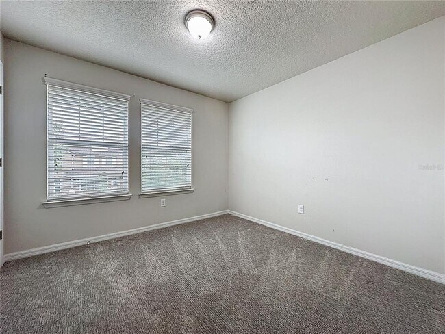 Building Photo - 2904 Windmill Dr