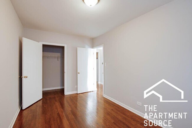 Building Photo - 5736 N Winthrop Ave