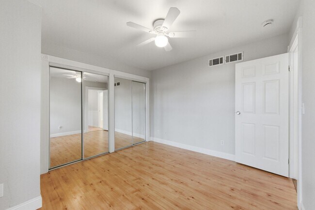 Building Photo - 1901 Spencer St