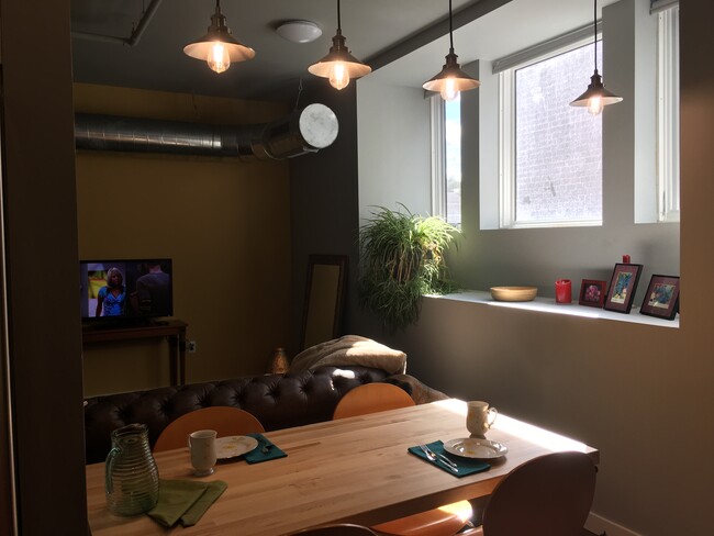 Living Area - Rose Rent Lofts