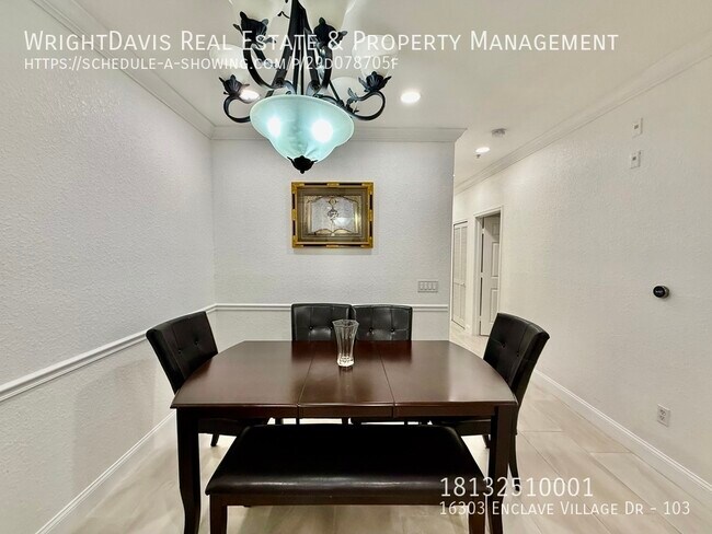 Building Photo - 16303 Enclave Village Dr