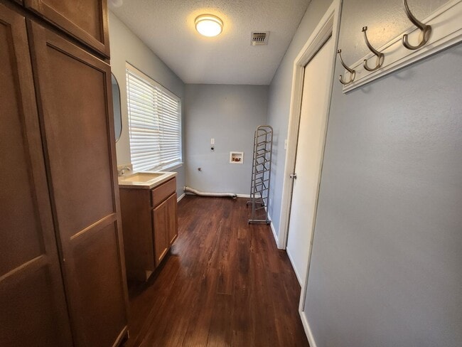Building Photo - Coming Soon, PG 4 Bedroom