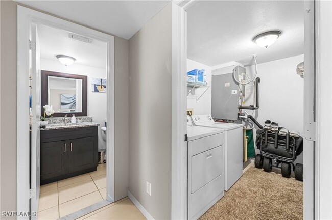 Building Photo - 1358 Derbyshire Ct