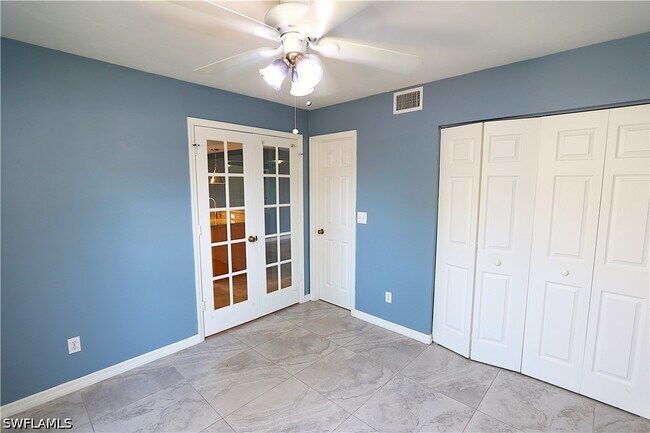 Building Photo - 1305 Mainsail Dr