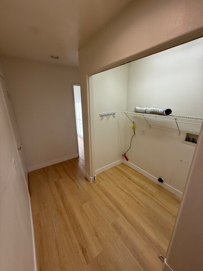 Building Photo - 83347 Calypso Cir