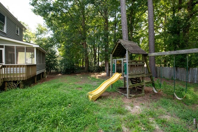 Building Photo - 1011 Willow Ridge Dr