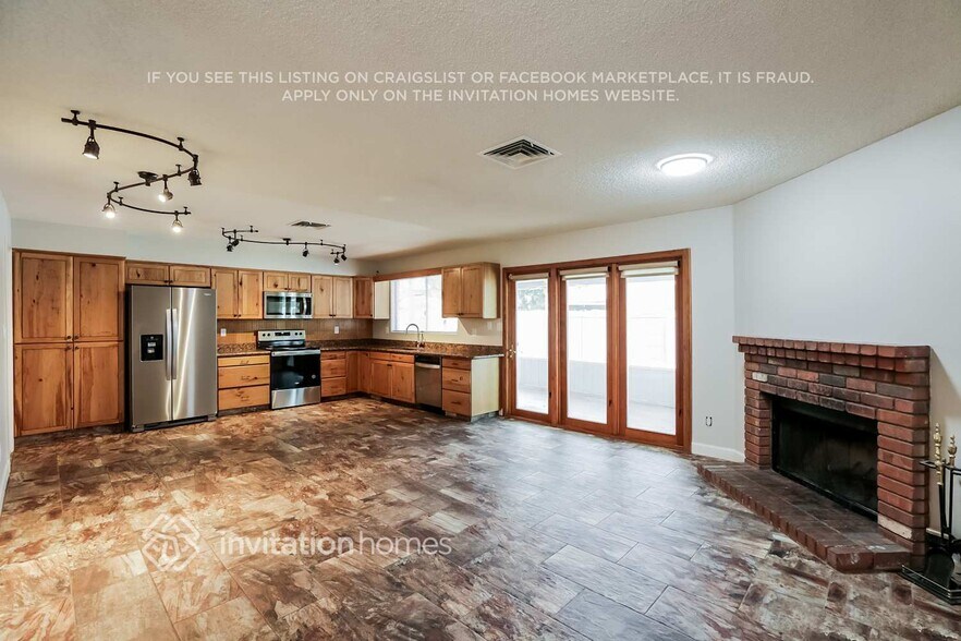 Building Photo - 1756 N Cholla St