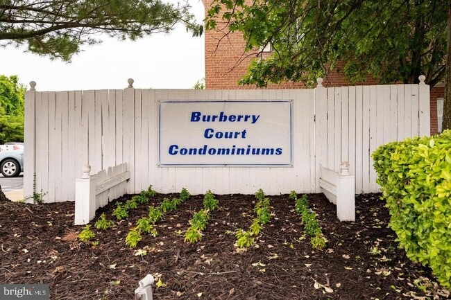 Building Photo - 5605 Franconia Rd