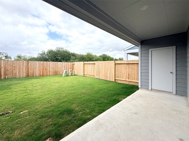 Building Photo - 28214 Meadowlark Sky Dr