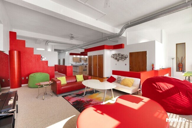 Building Photo - 335 N Superior St