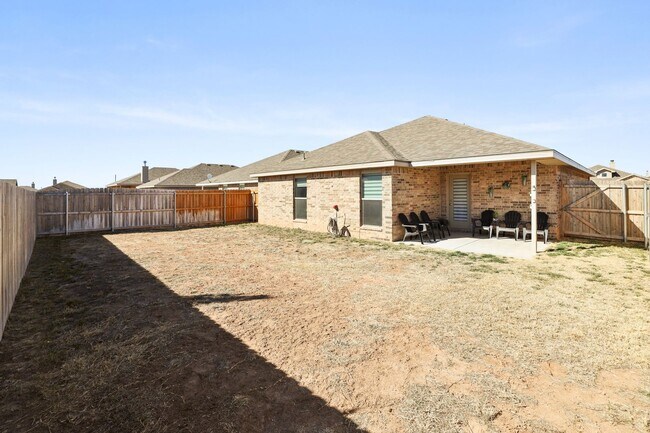 Building Photo - 3/2/2 Rental in the Meadows ~ 1743 Wesleyan!