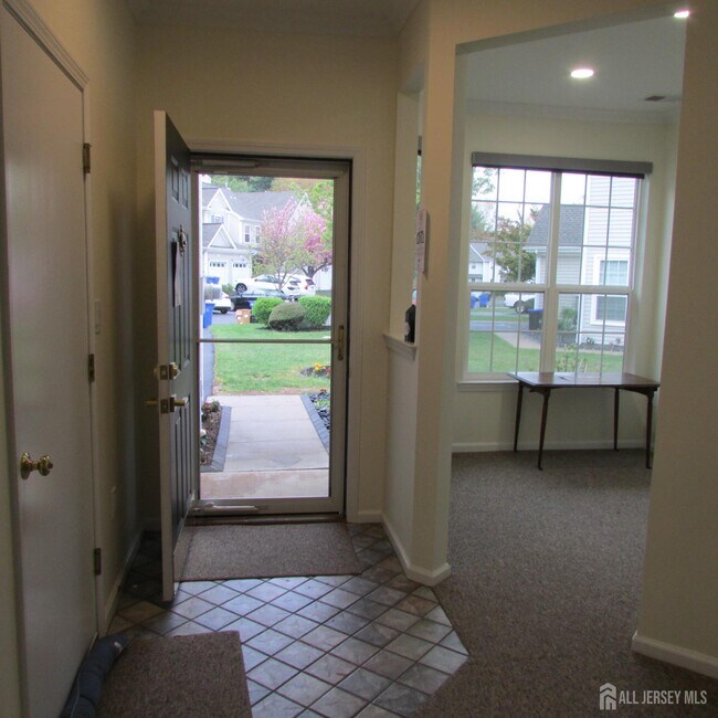 Building Photo - 29 Tall Oaks Ct