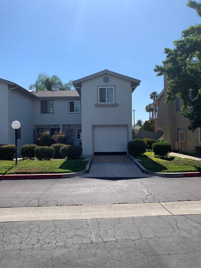 Building Photo - Beautifully remodeled 3 Bedroom 2.5 Bath Condo in El Cajon