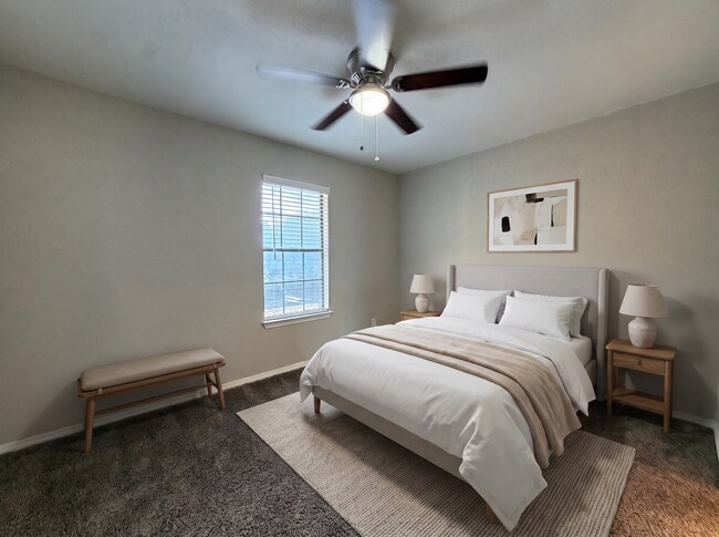 Building Photo - 7417 Kingswood Dr