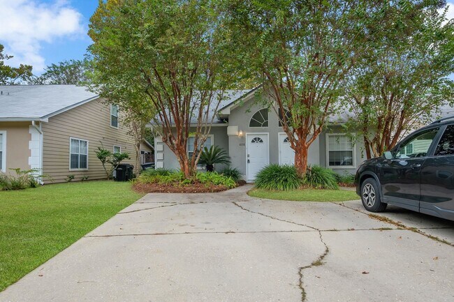 Building Photo - 4116 Silkbay Ct