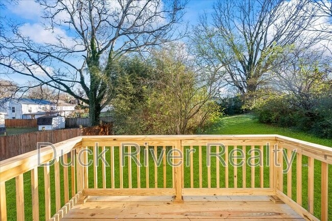 Building Photo - 119 Westover Dr