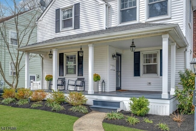 Building Photo - 21 Ridgedale Ave