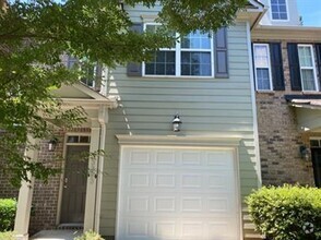 Building Photo - 3 Bedroom 2.5 Bath Townhome in Great Locat...