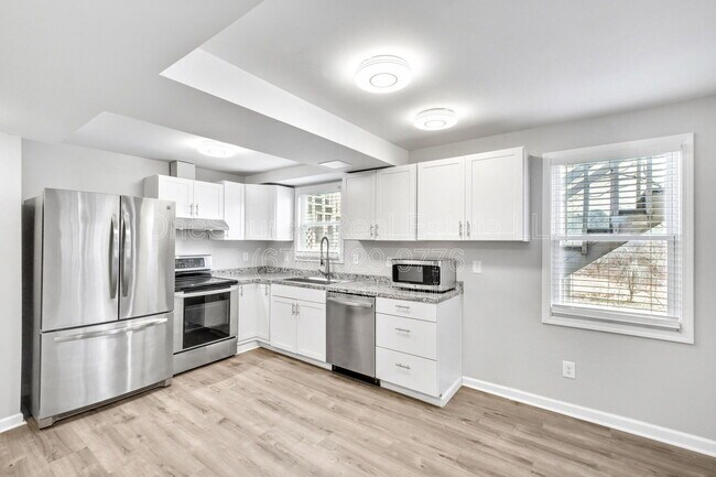 Building Photo - 199 Cross Brook Dr