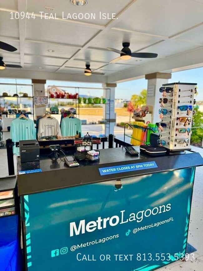 Building Photo - 10944 Teal Lagoon Isle