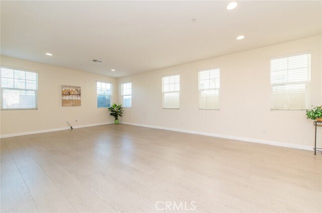 Building Photo - 2841 E Via Terrano