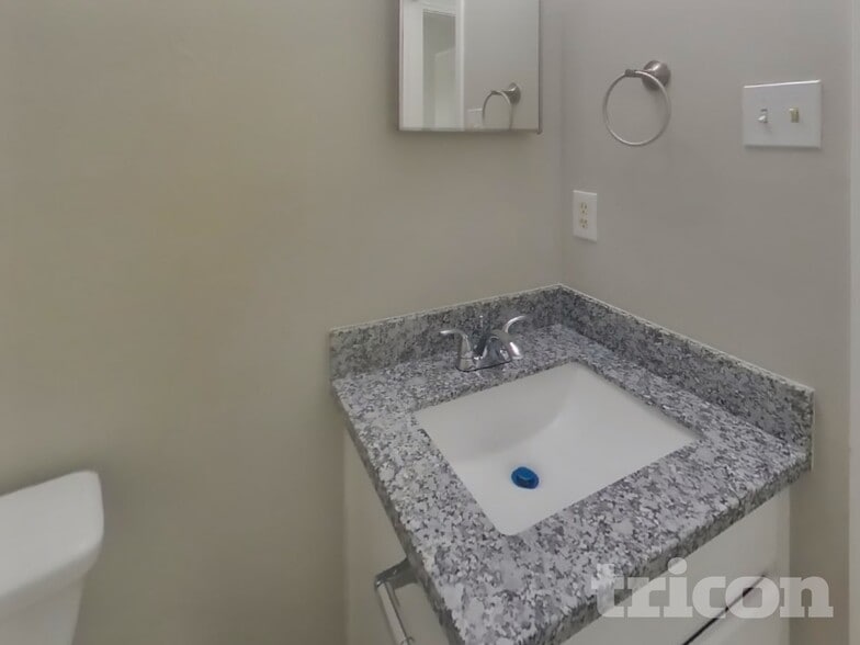 Building Photo - 18018 Heron Forest Ln