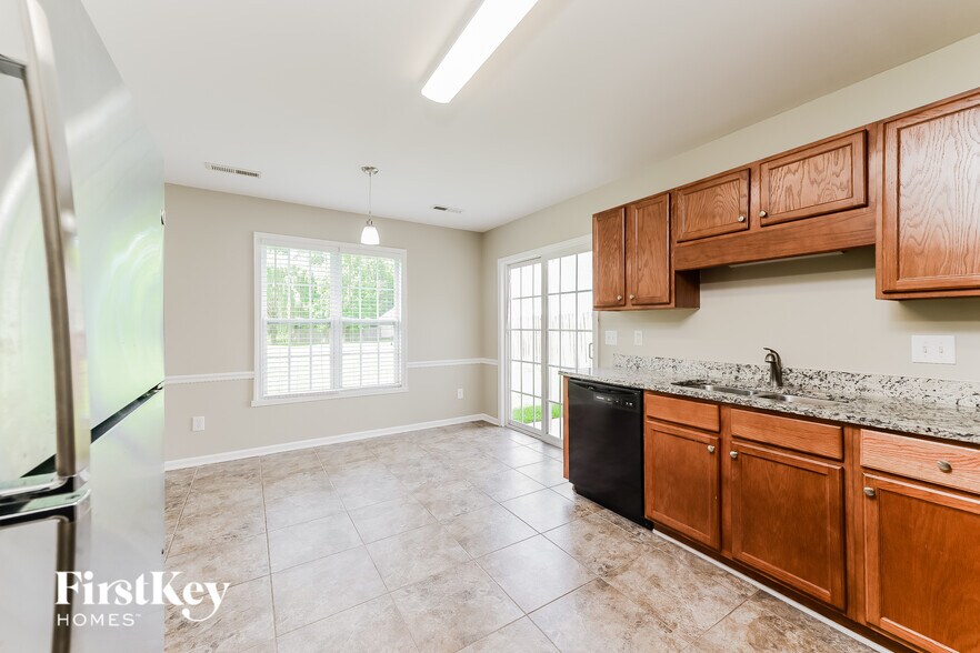 Building Photo - 5122 Fiddlers Run Dr