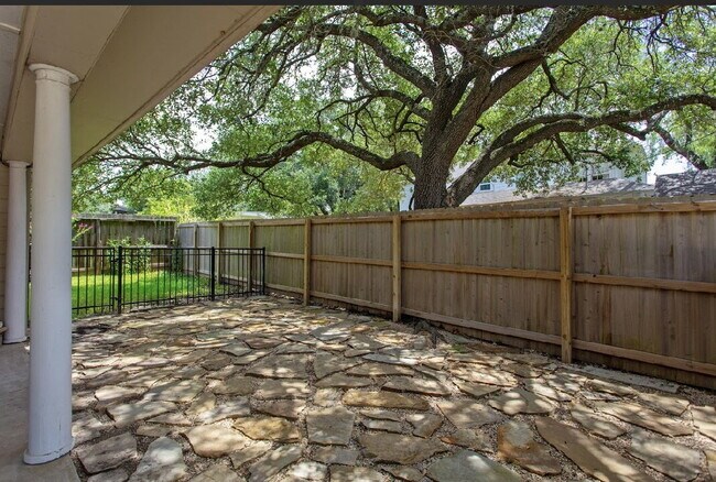 Building Photo - Title Completely Updated Historic Bryan Charmer with Modern Finishes & Timeless 1935 Character