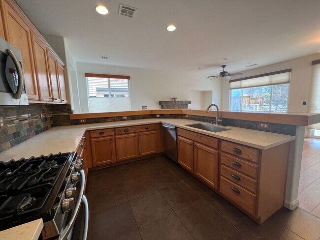 Building Photo - Unique Del Webb at Sierra Canyon Home with Views Available for Lease!