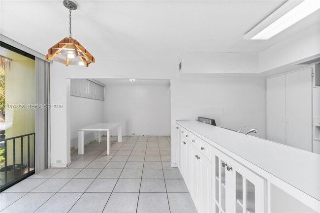 Building Photo - 6436 Miami Lakes Dr