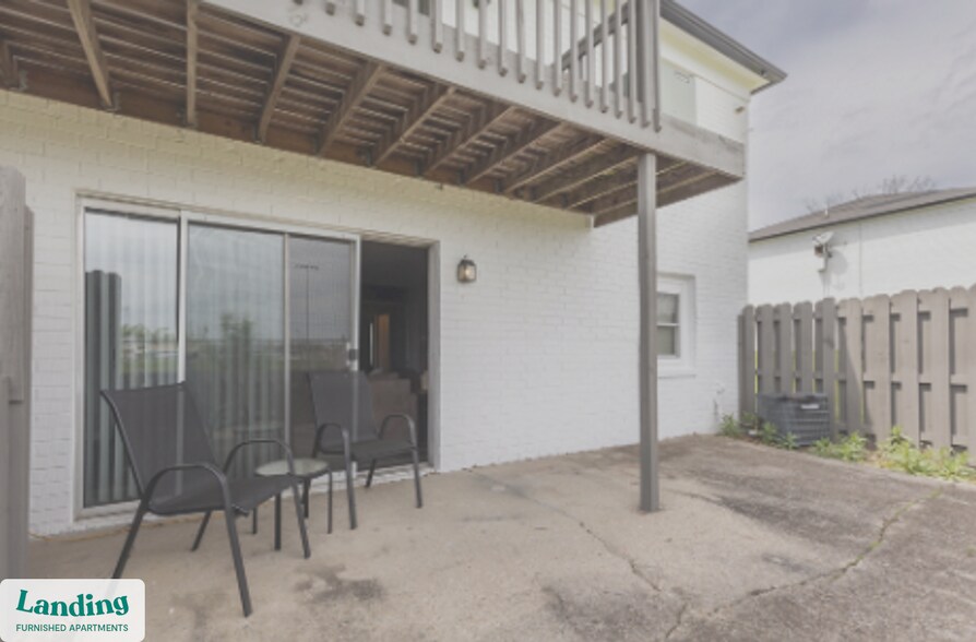 Building Photo - 7601 Carlton Arms Dr
