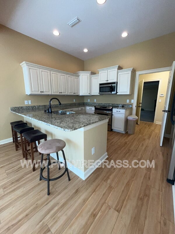 Building Photo - 306 Hidden Creek Cir