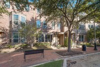 Building Photo - Charming Townhome in Addison