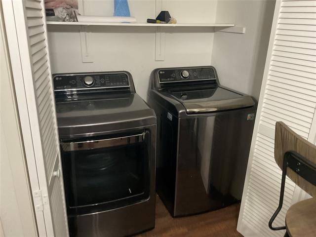 Building Photo - 7640 W Greenway Blvd