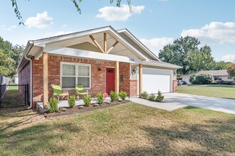 Building Photo - 5429 S Norfolk Ave