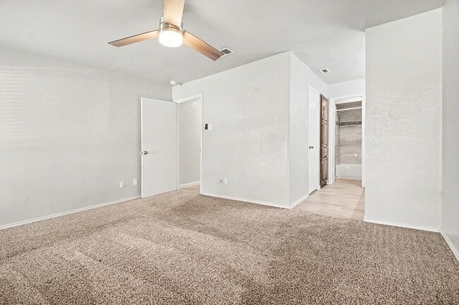 Building Photo - 2201 Jackson Cir
