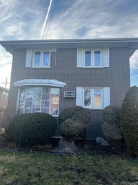 Building Photo - 4424 Forest Ave