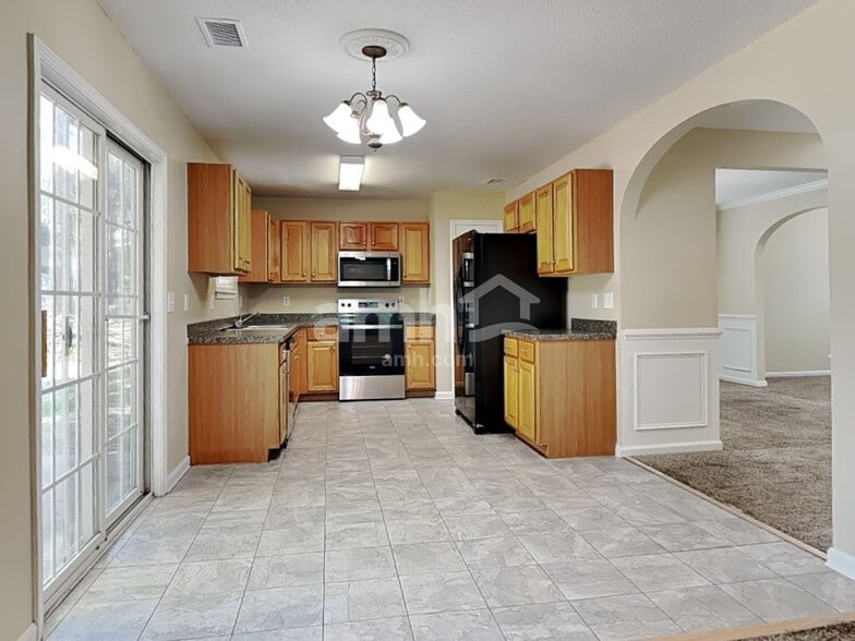 Building Photo - 34 Old Farm Rd