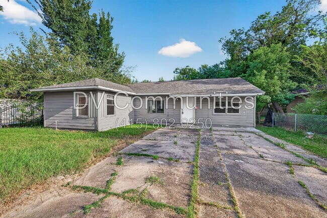 Building Photo - 5910 Southtown St
