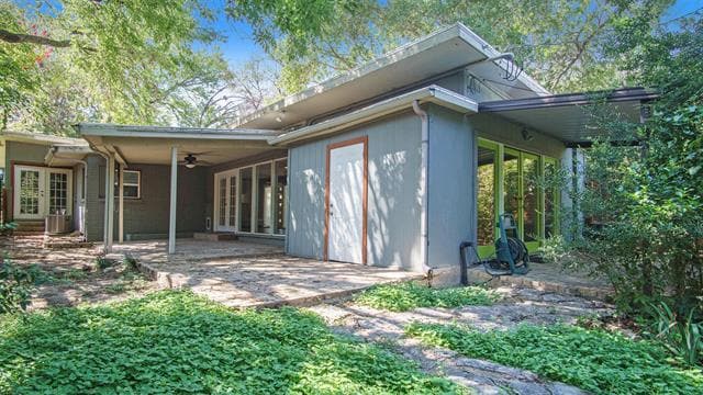 Building Photo - 2059 Dorothy Ln