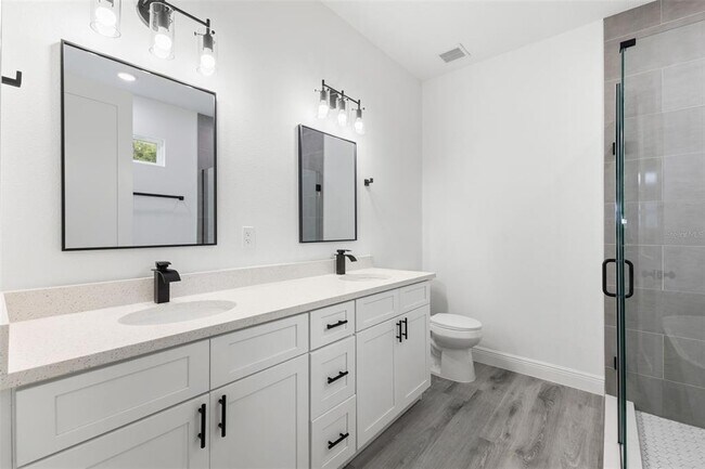 Building Photo - 1771 Roseberry Ln