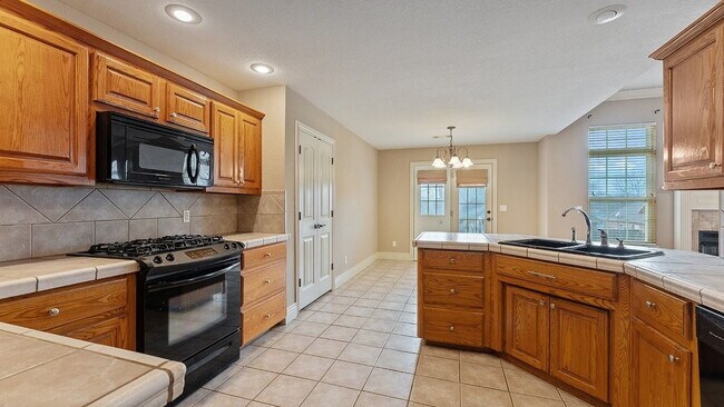 Building Photo - Newly update 4 bedroom house just off Double Springs Road